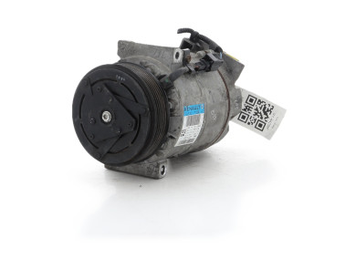 A/C Compressor used - Renault TRAFIC - 926001732R
