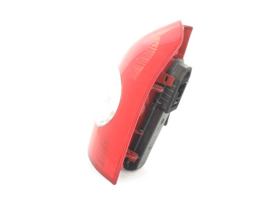 Feu arrière droit - Renault CLIO II PH.2 - 8200917487 - Y0-6470F