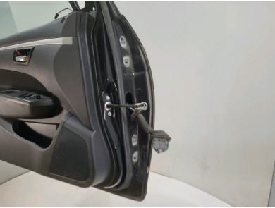 Left door (3-door models only) - Suzuki SWIFT IV - Noir - 68002-69L00 - N1-5380V