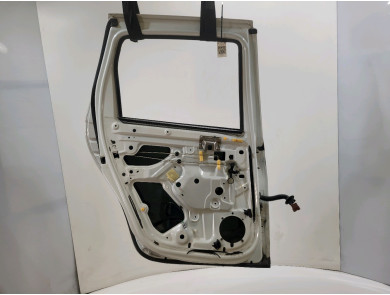 Porte arrière gauche - Dacia DUSTER I PH.2 - Blanc - 821014570R - Z1-8804A