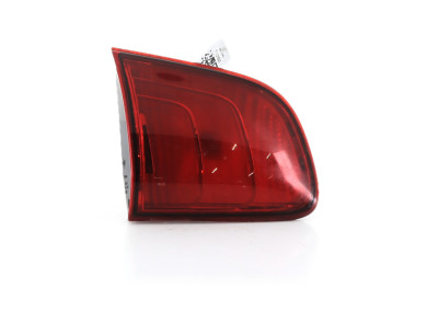 Left hatchback boot light used - Peugeot 4008 - 16 077 001 80