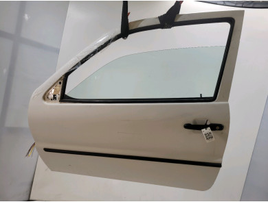 Porte gauche (3 portes) occasion - Volkswagen POLO - 6N3831055M