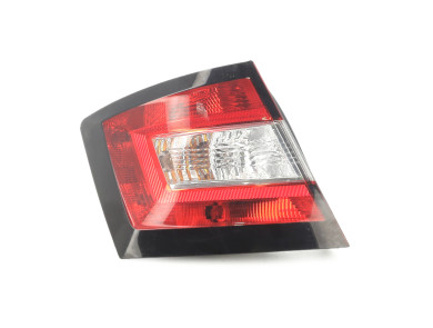 Feu arrière gauche - Skoda FABIA III PH.1 - 6V6945111 - Q0-7956W