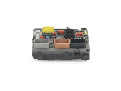 Boitier BSM - Peugeot PARTNER II PH.1 - 9675878480 - X1-2820J