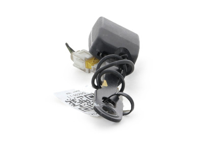 Left front belt clip - Citroen C4 I PH.2 - 8973PT - L1-3029G