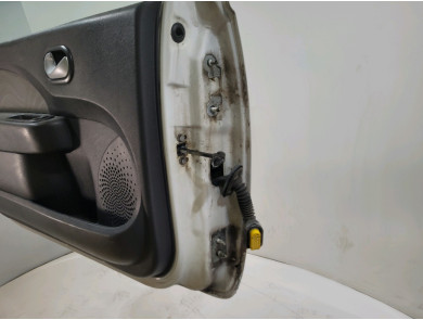 Porte gauche (3 portes) - Renault TWINGO II PH.1 - Blanc - 801010419R - U1-2357T