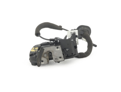 Serrure de porte arriere droite - Renault TWINGO III PH.1 - Blanc - 825022177R - Q1-2350L