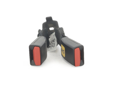 Attache ceinture sécurité arrière droit