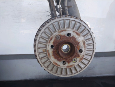 Rear axle - Renault TWINGO III PH.1 - 555012858R - Y1-7143Z
