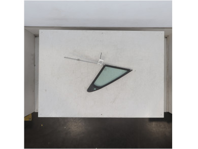 Left front side glass - Peugeot 407 PH.1 - Jaune Clair - 9201G8 - A0-5452X