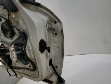 Porte avant gauche - BMW SERIE 1 II PH.1 - Blanc - 41009628759 - U1-5662V