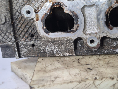 Cylinder head - Renault TWINGO II PH.1 1.2 16V - 7701478273 - X1-5339H