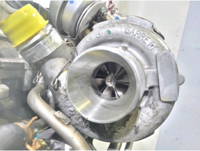 Engine type M9R817 - Renault LATITUDE - R0-8737H