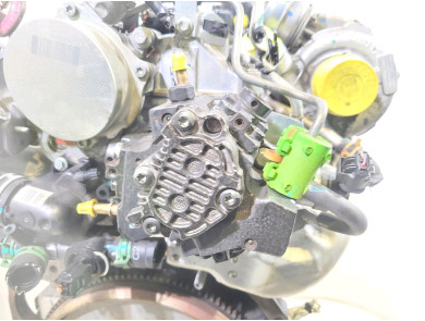 Engine type M9R817 - Renault LATITUDE - R0-8737H