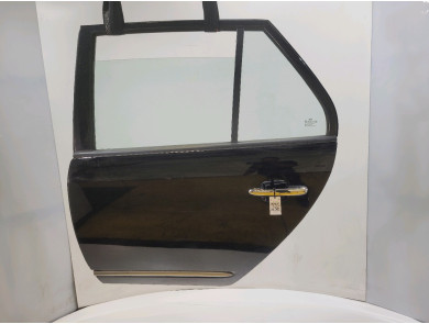 Rear left door used - KIA CARENS - 770031D010