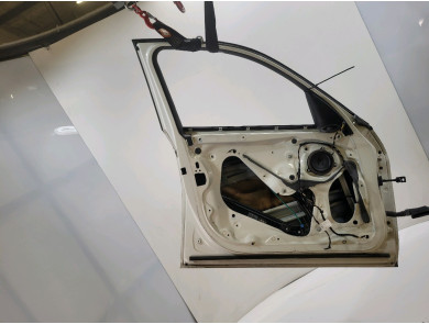 Left front door - BMW SERIE 1 II PH.1 - Blanc - 41009628759 - V1-5018X