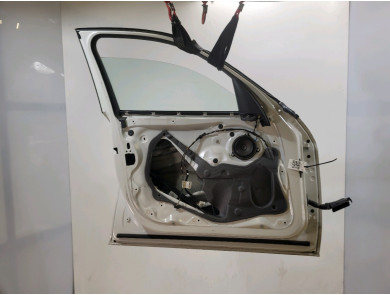 Left front door - BMW SERIE 1 II PH.1 - Blanc - 41009628759 - Q1-7021S