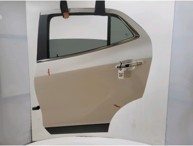 Rear left door used - Opel MOKKA - 95400513