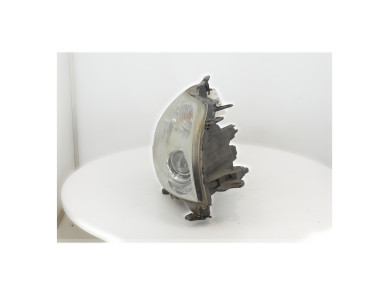 Left headlight used - Toyota AURIS - 8117002460