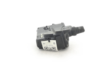 Commodo droit - Renault KANGOO II PH.2 - 8201577539 - Q1-1810J