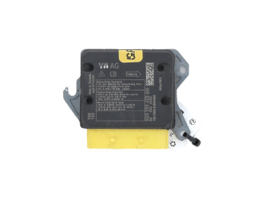 Airbag control unit - Audi Q2 PH.1 - 5Q0959655CG - E0-8877M