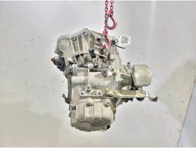 Gearbox type 303000F010 - Toyota COROLLA VERSO II PH.1 - W1-1030L