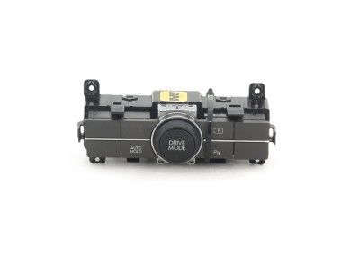 Multimedia control - Hyundai KONA PH 2 - 93310-BE020TJ5 - Q0-0498F