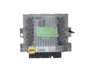 Calculateur moteur - Renault SCENIC II PH.2 - 8200843713 - M0-8926P
