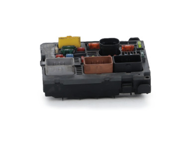Boitier BSM - Peugeot 407 PH.2 - 9666700180 - C1-8565W