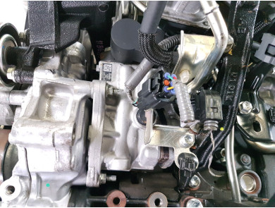 Engine type 2GD-FTV-0E280 - Toyota HILUX PICKUP V - Z1-3913G