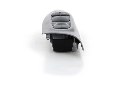 Platine de commande lève-vitre gauche - Nissan JUKE I PH.2 - 254011KA0D - U1-3905G