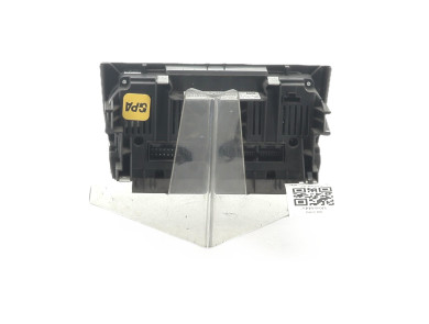 Heating control panel - Audi A3 II PH.2 - 8P0820043BMXHA - U0-6444V