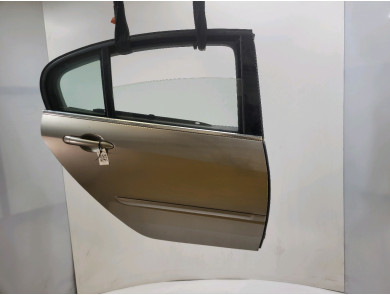 Right rear door used - Renault LAGUNA - 821000022R