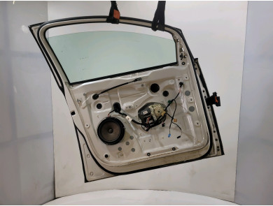 Left front door - Volkswagen GOLF PLUS PH.2 - Blanc - 5M0831301P - N1-7513G