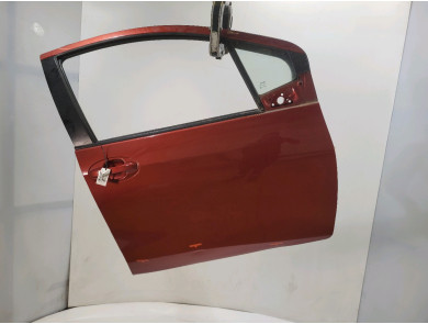 Right front door  used - Toyota YARIS - 670010D500
