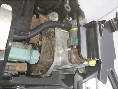 Engine type K9K770 - Renault CLIO III PH.2 - W1-5909Z