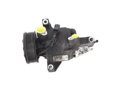 A/C Compressor - Renault TWINGO III PH.1 - 926002090R - M0-9395L