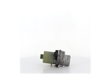 Power steering pump - Volkswagen POLO IV PH.1 - 6R0423156C - X1-4139W
