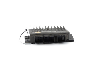 Calculateur moteur occasion - Renault CLIO - 8200331477