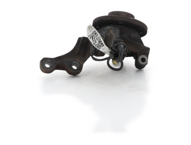 Right steering knuckle - Renault CLIO II PH.2 - 8200207313 - J1-3949T