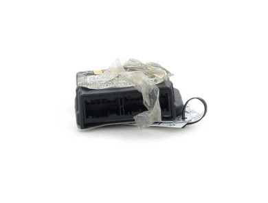 Airbag control unit used - Peugeot 208 - 98 127 133 80
