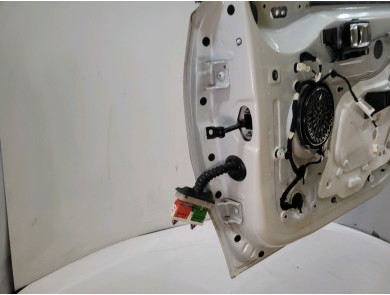 Right front door - Citroen C3 III PH.2 - Blanc - 9812251680 - W1-6706M