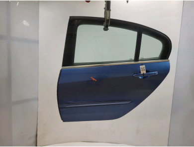 Rear left door used - Renault LAGUNA - 821010023R