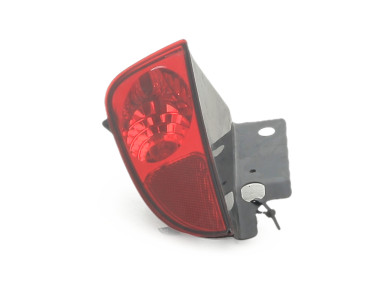 Left rear bumper light