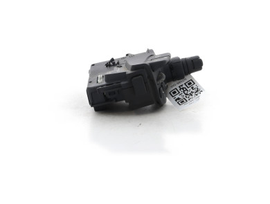 Commodo droit - Renault CLIO ESTATE III PH.2 - 8201590631 - W0-9802N