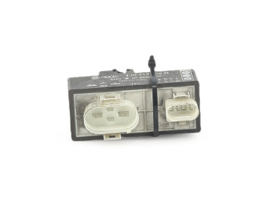 Glow cycle control unit - Volkswagen GOLF IV - 1J0919506H - V1-7466S