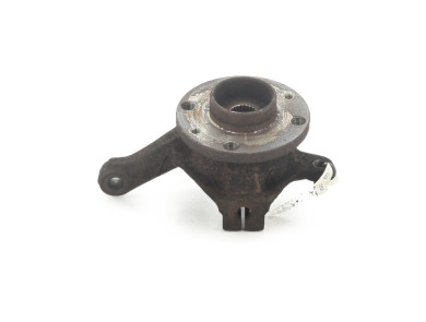Right steering knuckle - Renault CLIO CAMPUS II PH.2 - 8200207313 - K1-2662P