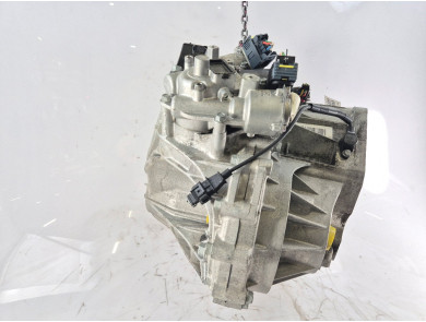 Gearbox type 430002D251 - KIA CARENS IV PH.2 - J1-9301C