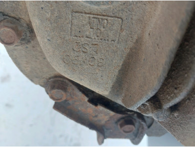 Rear differential - Nissan NAVARA PICKUP I PH.1 2.5 DCI - D30033X12E - Y1-2469I