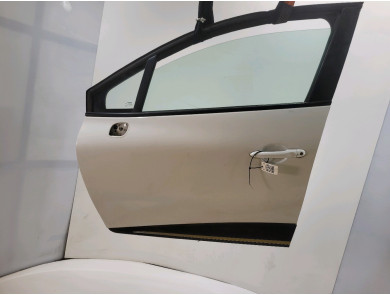 Left front door - Renault CLIO IV PH.1 - Blanc - 801017896R - I0-3529S